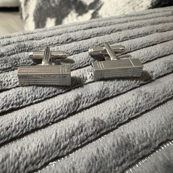 Burberry men’s cuff links - Picture 1 of 1